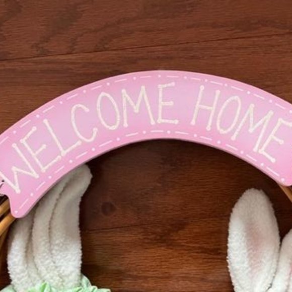 Easter Bunny Wreath - Picture 5 of 7